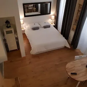 2* Couette-café Loge De L'opera